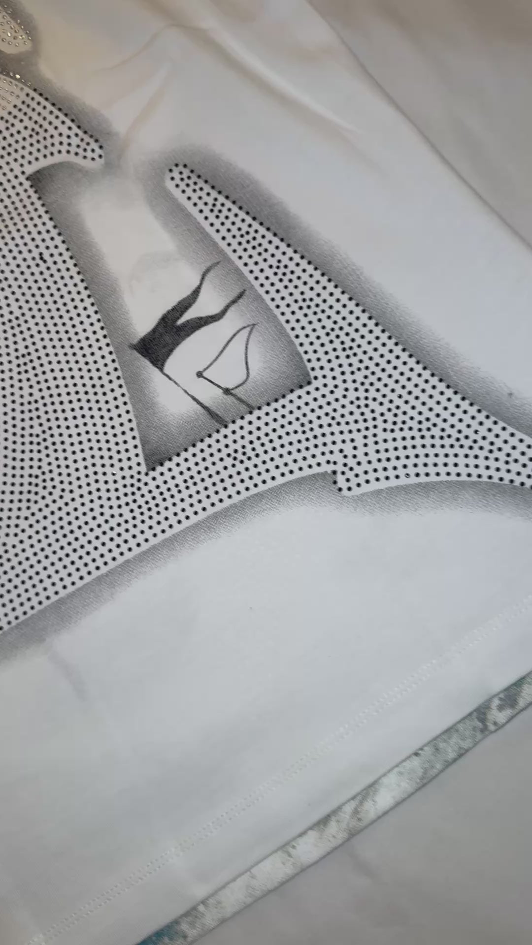 WHITE ‘JETSKI’ RHINESTONE TEE