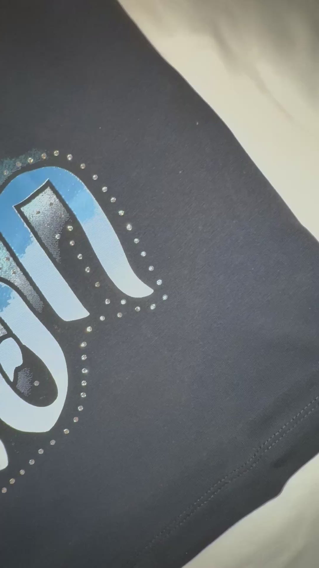 ’ANGEL’ SLEEVELESS TEE BLACK/BLUE